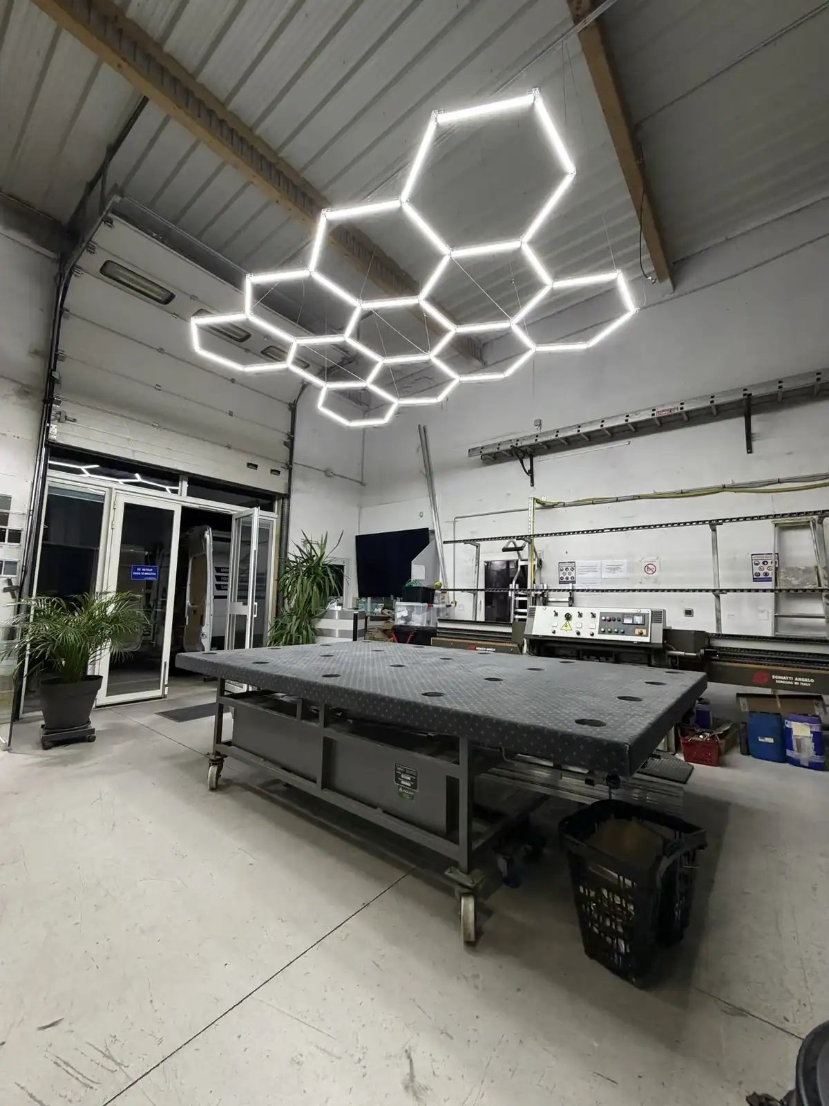 Atelier de remplacement de vitre cassée Aubagne