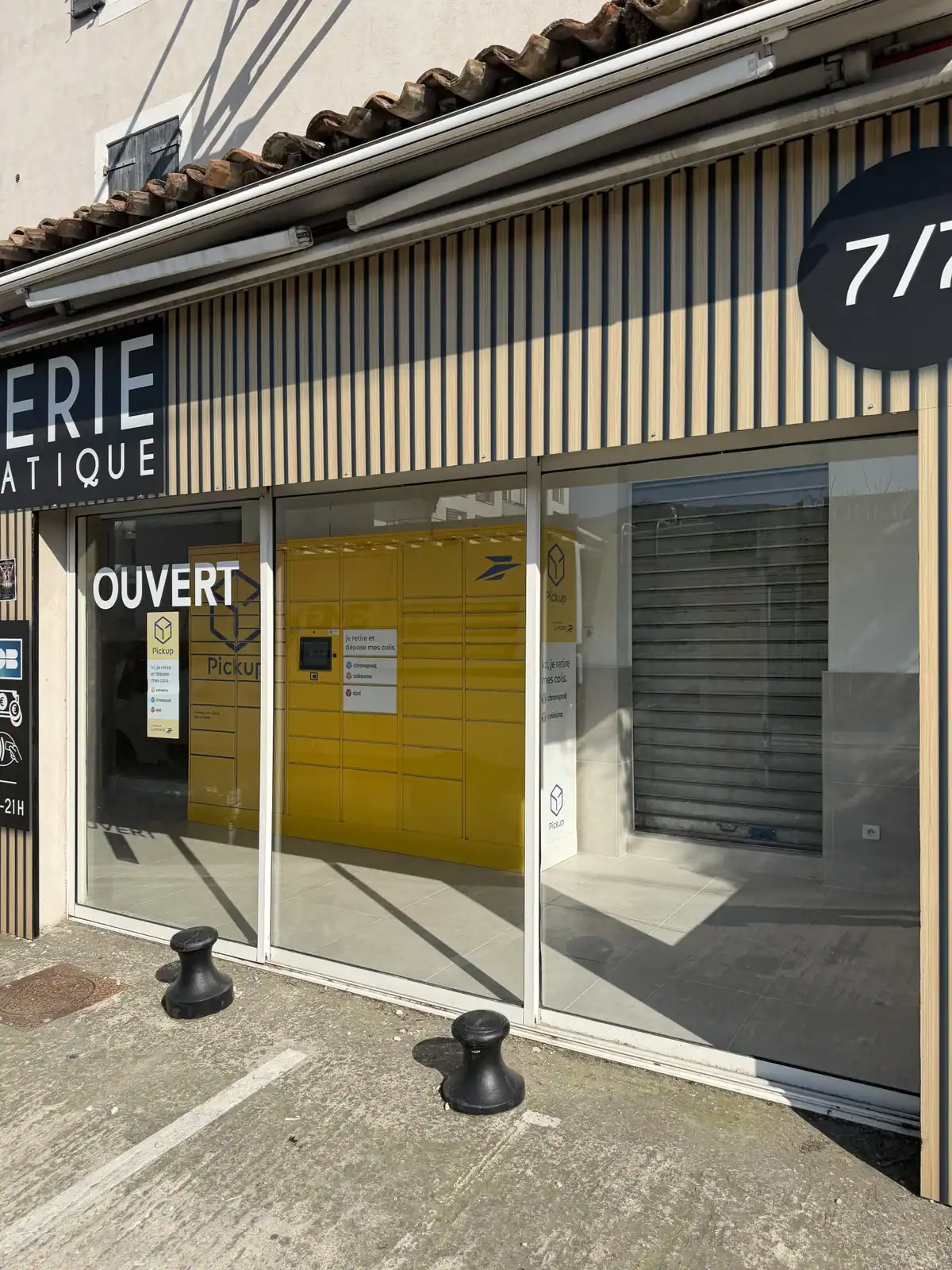 Vitre de fenêtre, porte ou baie vitrée cassée