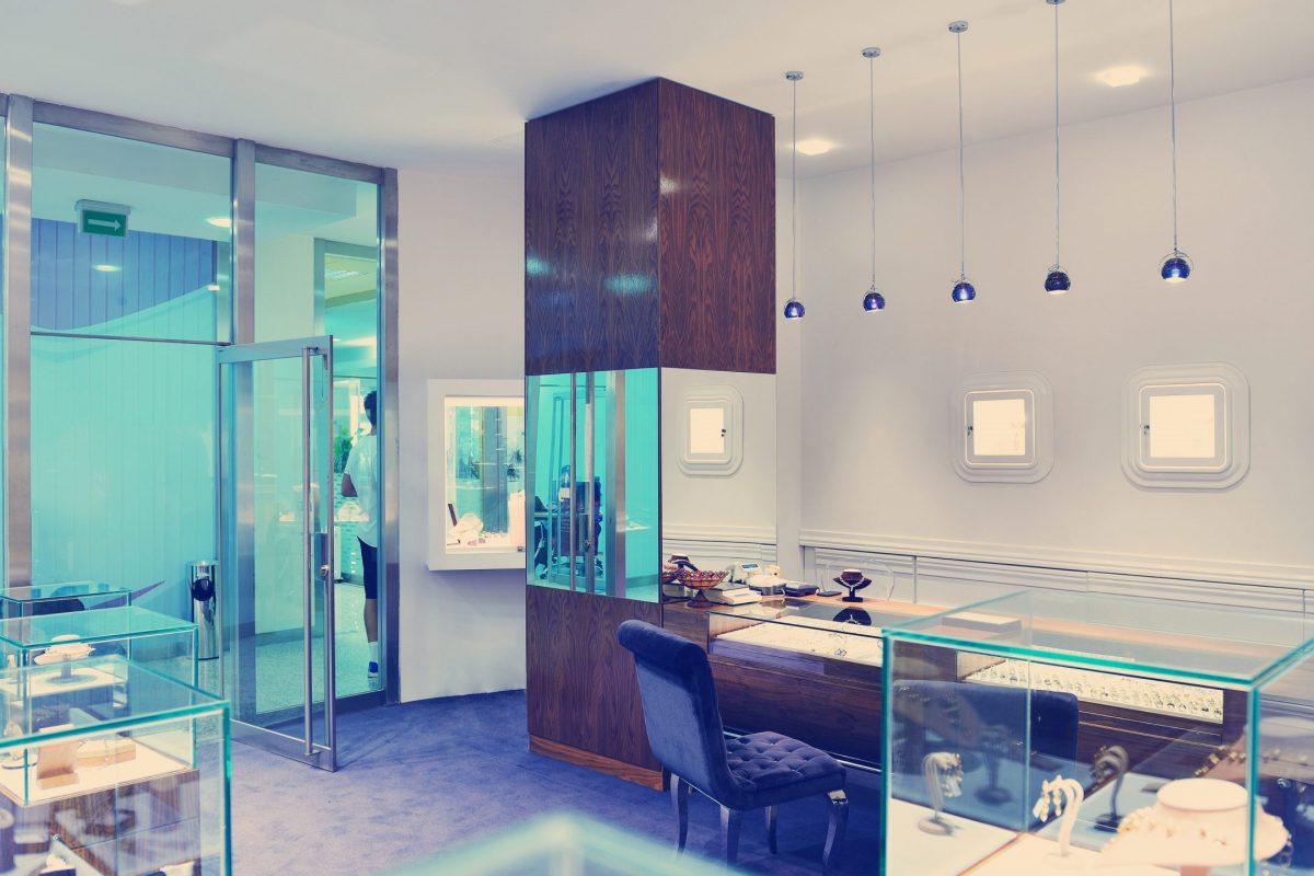 Renforcez la sécurité de votre vitrine à Aubagne et Alentours : Explorez les vitrages optimaux